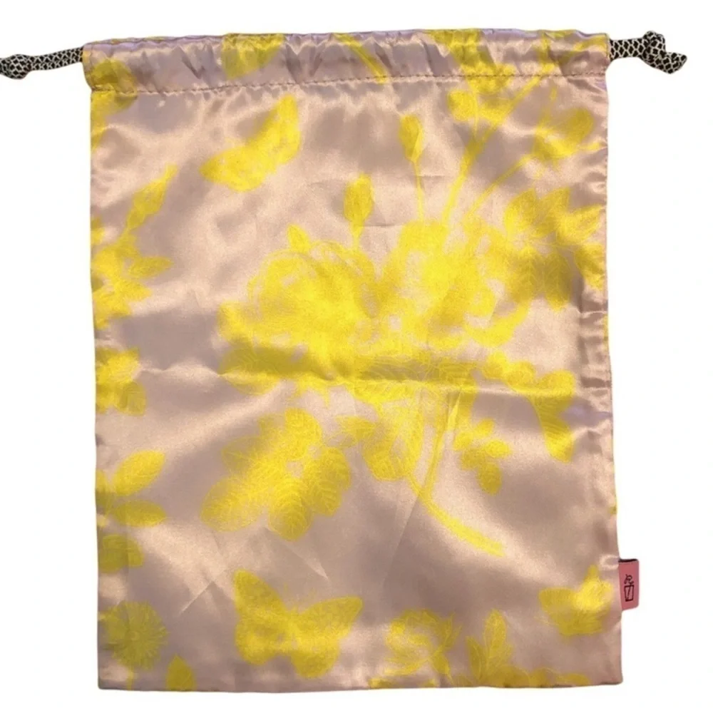 4 Pc. Assorted Ipsy Drawstring Bag Bundle - Picture 4 of 6